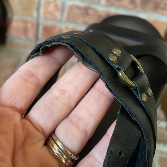 Franco Sarto Quello Black Leather Gladiator Style Sandals - Picture 8 of 8